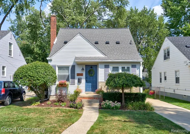 Photo 1 of Single family home for sale at 2946 Ellwood Ave, Berkley, MI 48072 1157 | MLS# 61023899 | Listing updated on 2026-08-31
