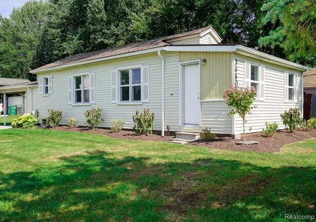 1st image of 36807 Jefferson Ave, Harrison Township, MI 48045 | MLS# 60933515