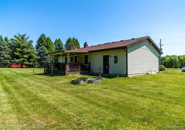 Homes for sale in Fowlerville, MI | 7191 Nicholson Rd, Fowlerville, MI 48836 | MLS# 60998852