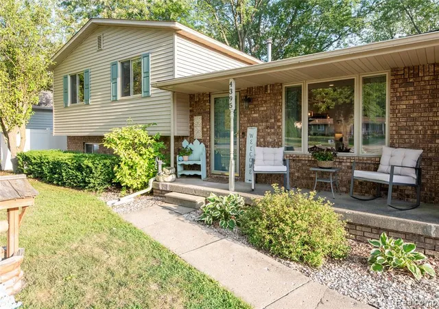Photo 4 of Single family home for sale at 4395 Regency Rd, Swartz Creek, MI 48473 8807 | MLS# 61023761 | Listing updated on 2026-08-23