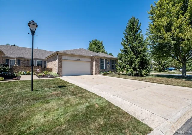 Photo 4 of Sale Pending at 50325 Pepper Tree Dr, Macomb, MI 48044 | MLS# 61017684 | Listing updated on 2026-08-07