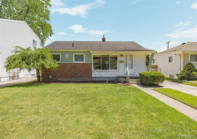 Homes for sale in Garden City, MI | 33441 Leona St, Garden City, MI 48135 | MLS# 61003311