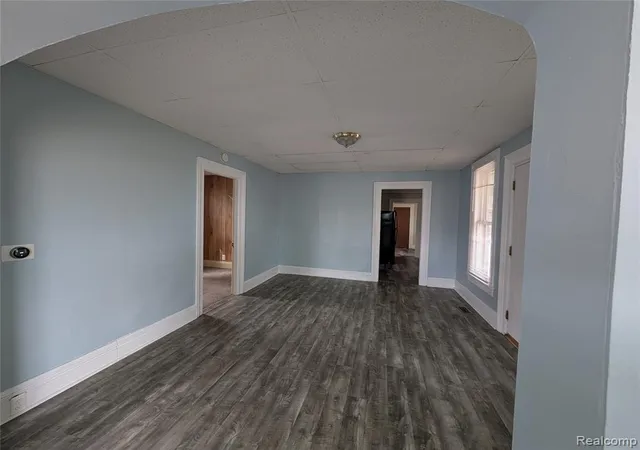 Homes for sale in Lapeer, MI | 220 W Park St, Lapeer, MI 48446 | MLS# 60986560