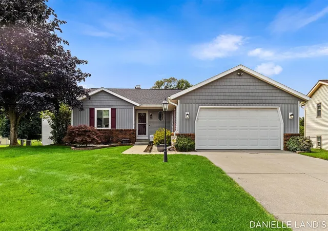 Photo 2 of Sale Pending at 5809 Promise Dr, Grand Rapids, MI 49508 | MLS# 70551568 | Listing updated on 2026-08-18