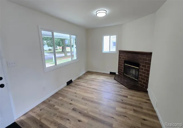2nd image of 3734 Holly Ave, Flint, MI 48506 3126 | MLS# 61023983