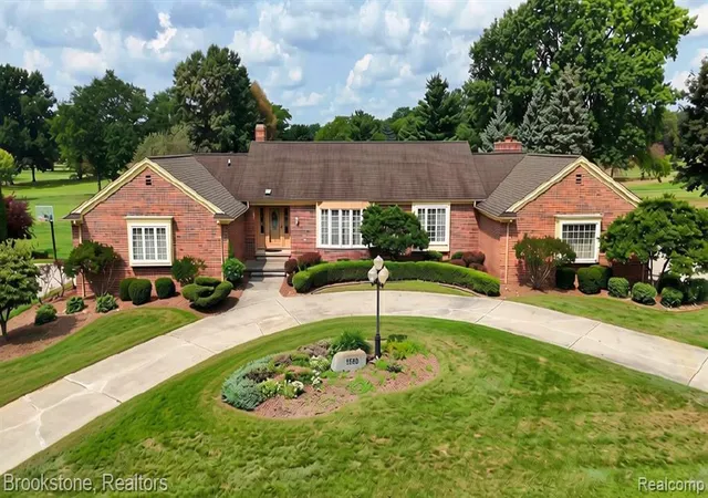 1st image of 9598 Burning Tree Dr, Grand Blanc, MI 48439 9567 | MLS# 61023579