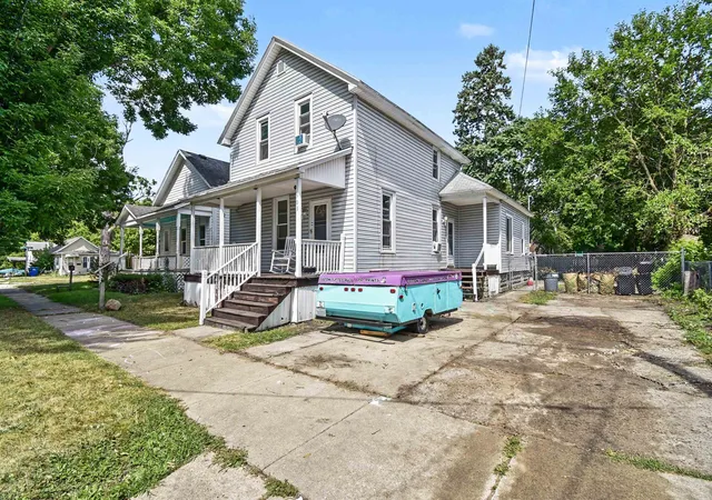 Photo 2 of Single family home for sale at 503 E Clara St St, Bay City, MI 48706 | MLS# 50219934 | Listing updated on 2026-09-04