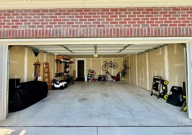 28th image of 59503 Cranberry Dr, Washington, MI 48094 2496 | MLS# 61023389