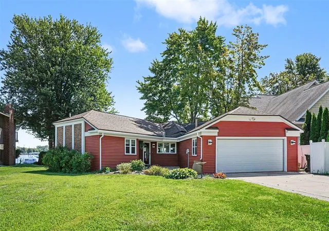 1st image of 12514 Park Dr, Wayland, MI 49348 | MLS# 70553172