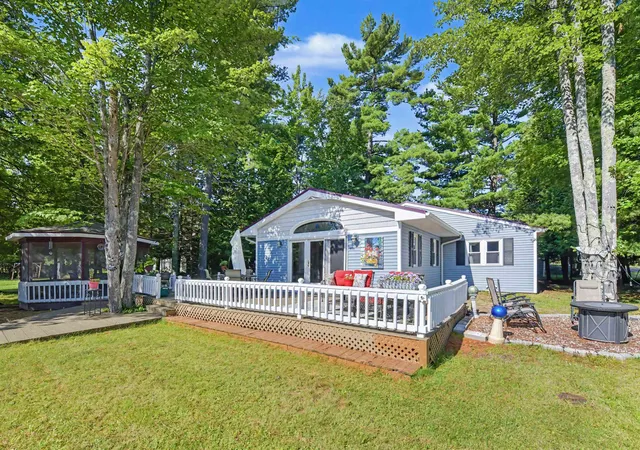 3rd image of 14123 Torch River Rd, Rapid City, MI 49676 | MLS# 80070840