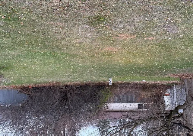 2nd image of 0 Jefferson Blvd, Flint, MI 48507 4217 | MLS# 60958633