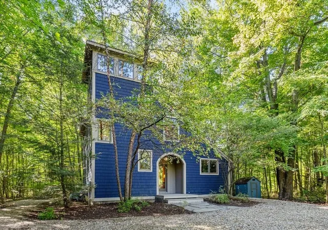 Photo 3 of Single family home for sale at 9366 E Locke Rd, Union Pier, MI 49129 | MLS# 70469484 | Listing updated on 2025-12-05