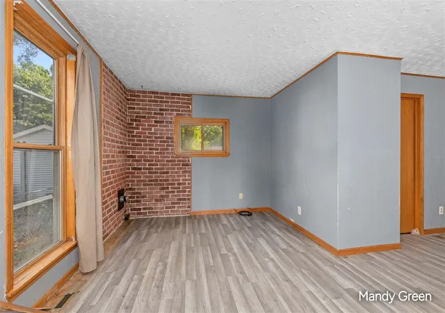 Photo 3 of Sale Pending at 113 W Maple St, Carson City, MI 48811 | MLS# 70554677 | Listing updated on 2026-09-14