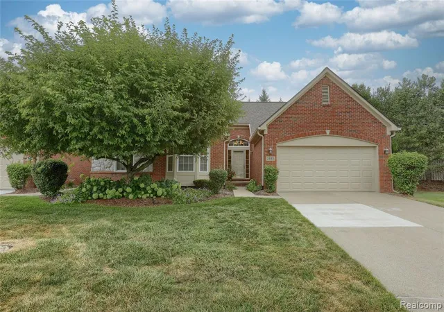 1st image of 3845 Arbor Dr, Auburn Hills, MI 48326 | MLS# 61019156