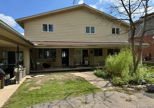 Photo 4 of Single family home for sale at 1809 S Windside Dr, West Bloomfield, MI 48324 1284 | MLS# 61024531 | Listing updated on 2026-10-03