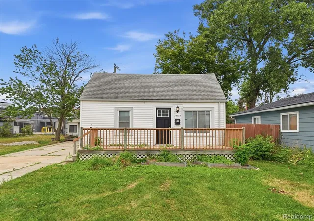 Photo 2 of Single family home for sale at 23409 Carlisle Ave, Hazel Park, MI 48030 | MLS# 61011435 | Listing updated on 2026-07-29