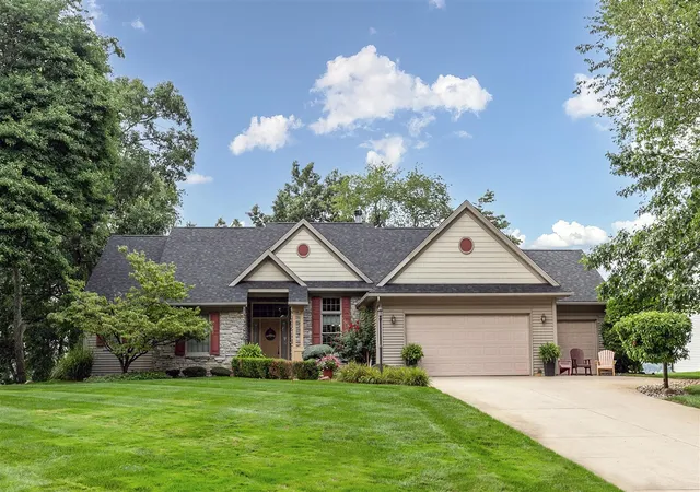 Photo 2 of Sale Pending at 62092 Pheasant Pointe Dr, Sturgis, MI 49091 | MLS# 70551485 | Listing updated on 2026-09-17