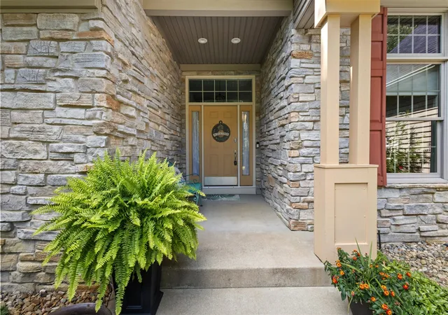 Photo 3 of Sale Pending at 62092 Pheasant Pointe Dr, Sturgis, MI 49091 | MLS# 70551485 | Listing updated on 2026-09-17