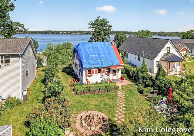 Homes for sale in Whitehall, MI | 1624 Collier Dr, Whitehall, MI 49461 | MLS# 70541006