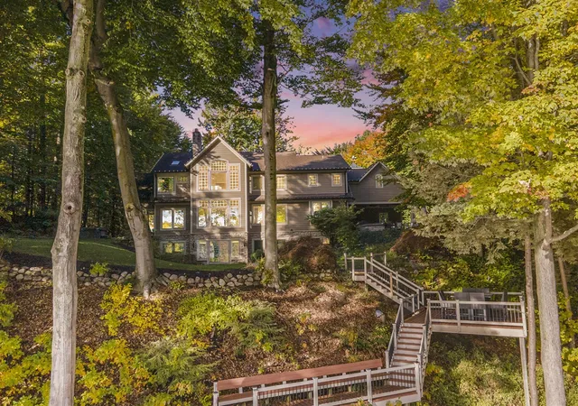 1st image of 19184 Rosemary Rd, Spring Lake, MI 49456 | MLS# 70490464