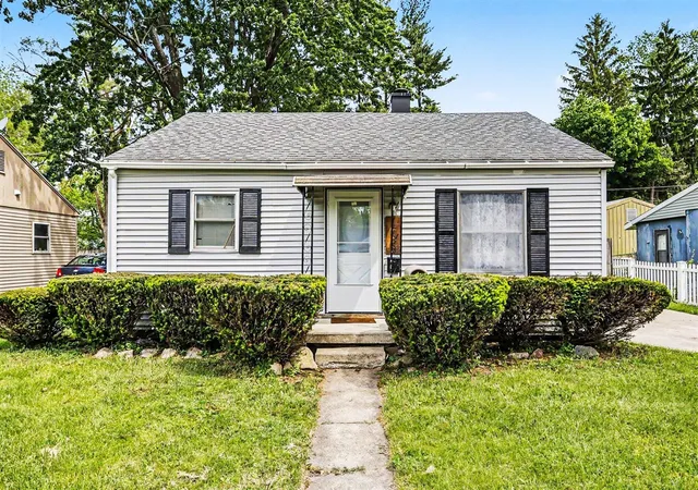 Homes for sale in Niles, MI | 1733 Sycamore St, Niles, MI 49120 | MLS# 70533537