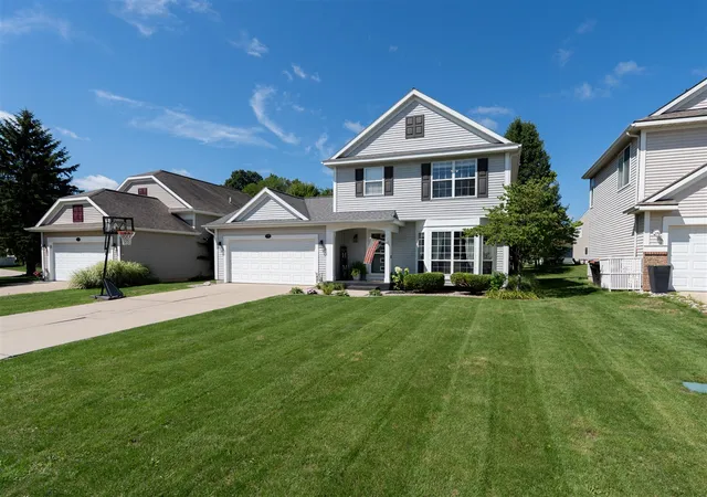 1st image of 5791 Hickory Hill Ct, Kentwood, MI 49512 | MLS# 70553551
