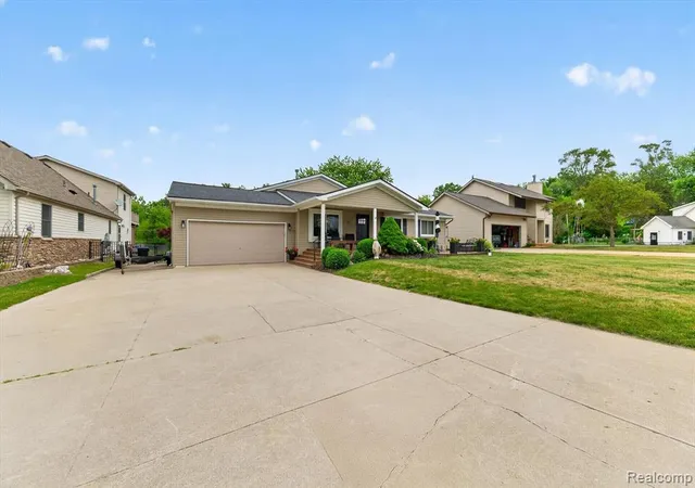 3rd image of 9259 Silverside, South Lyon, MI 48178 | MLS# 61003442
