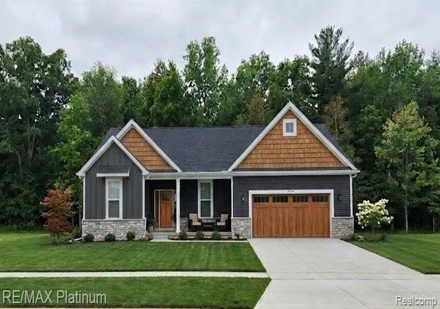 1st image of 6233 Brook Stone Ln, Grand Blanc, MI 48439 | MLS# 61009923