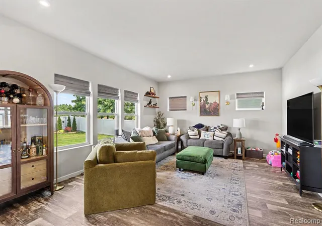 Photo 3 of Single family home for sale at 5276 Brinson Ln, Kalamazoo, MI 49009 3011 | MLS# 61023665 | Listing updated on 2026-09-12