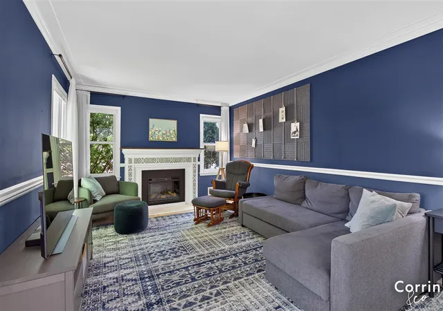 Photo 3 of Sale Pending at 160 S Parklane Dr, Grand Rapids, MI 49505 | MLS# 70553566 | Listing updated on 2026-09-12
