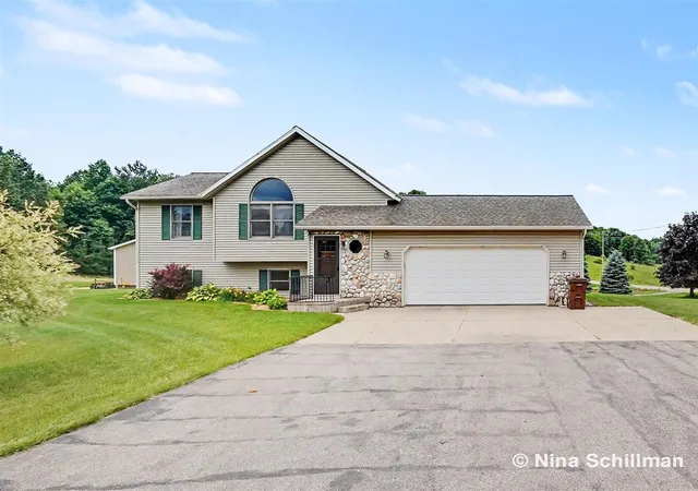 Homes for sale in Sand Lake, MI | 6424 E 136th, Sand Lake, MI 49343 | MLS# 70541791