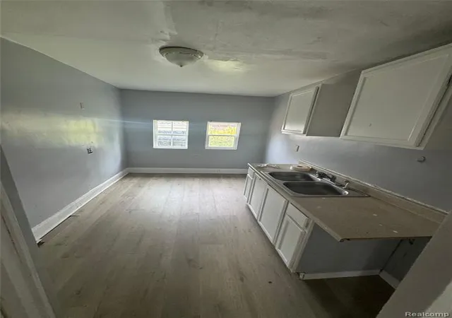 5th image of 13954 Coyle St, Detroit, MI 48227 | MLS# 60990040