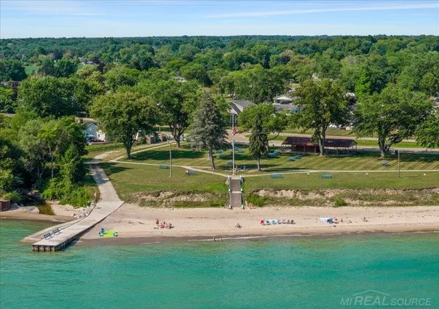5th image of 7434 Cardinal Rd, Lexington, MI 48450 | MLS# 50219700