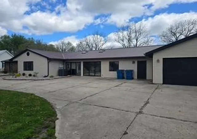 Homes for sale in Coldwater, MI | 757 Tomahawk Trl, Coldwater, MI 49036 | MLS# 70531129
