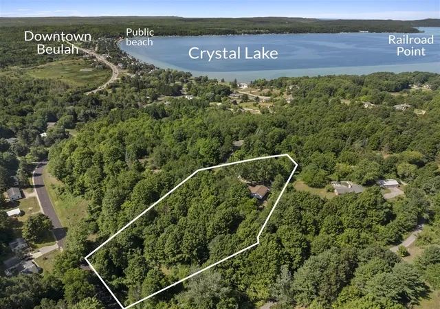 5th image of 1044 Eden Hill Rd, Beulah, MI 49617 | MLS# 70550167