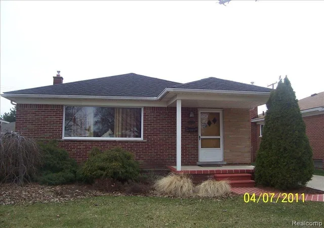 Single Family Residence at 15253 Meyer Ave, Allen Park, MI 48101 | MLS# 20561197 | | Sold on 2011-08-01