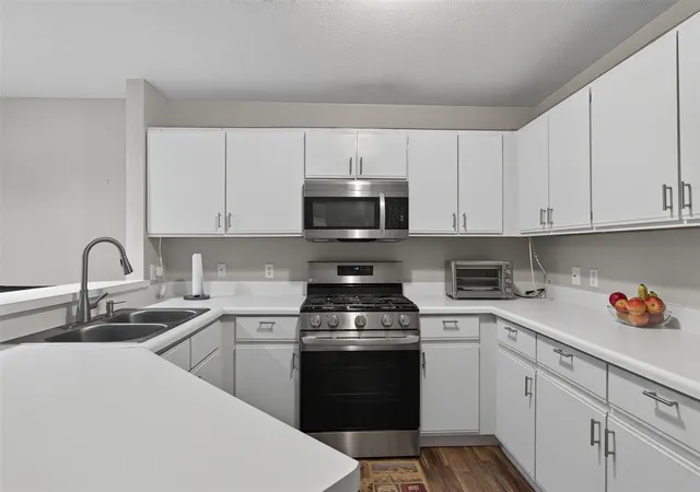 Photo 3 of Condo for sale at 3065 Poplar Crk Dr #104, Grand Rapids, MI 49512 | MLS# 70551097 | Listing updated on 2026-09-03