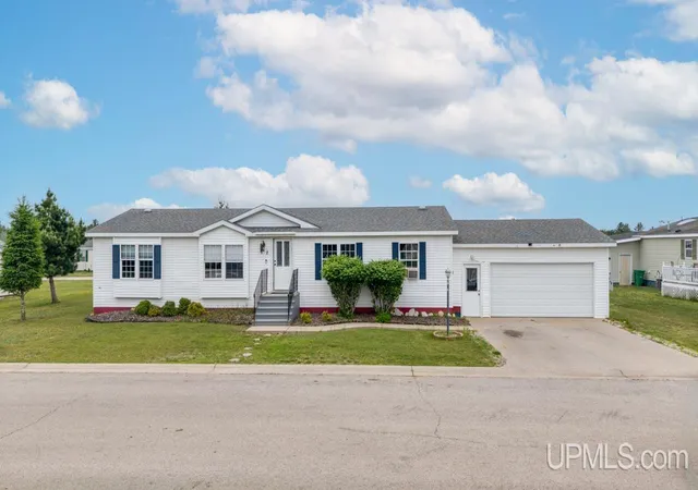 Homes for sale in Escanaba, MI | 1620 Willow Creek #2 Rd, Escanaba, MI 49829 | MLS# 50211913