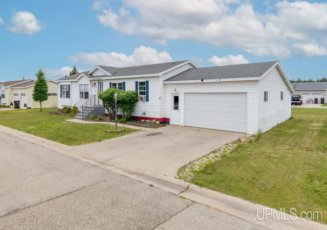 Homes for sale in Escanaba, MI | 1620 Willow Creek #2 Rd, Escanaba, MI 49829 | MLS# 50211913
