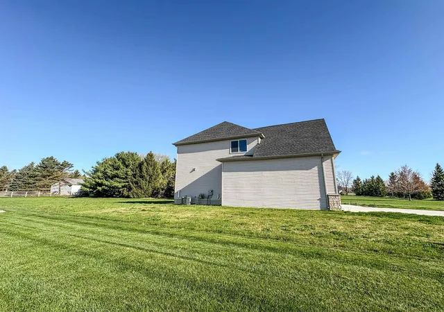 35th image of 2465 Mcclellan Blvd, Davison, MI 48423 | MLS# 50205152