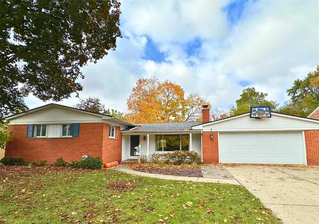 1st image of 16365 Farmington Rd, Livonia, MI 48154 | MLS# 70485340