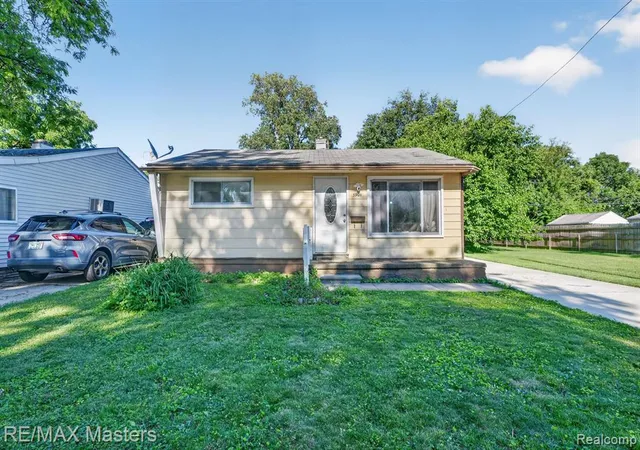 Homes for sale in Taylor, MI | 5901 Ziegler St, Taylor, MI 48180 | MLS# 61002344