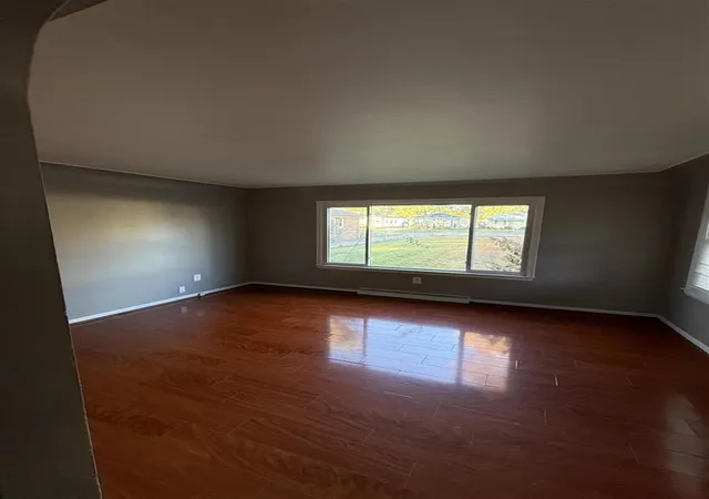 5th image of 27725 Norfolk St, Livonia, MI 48152 | MLS# 70500584
