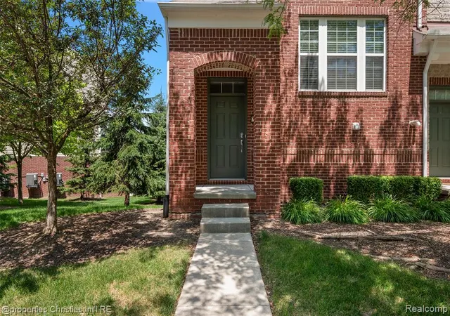 Photo 2 of Condo for sale at 27928 Hopkins Dr, Novi, MI 48377 2564 | MLS# 61009820 | Listing updated on 2026-09-02