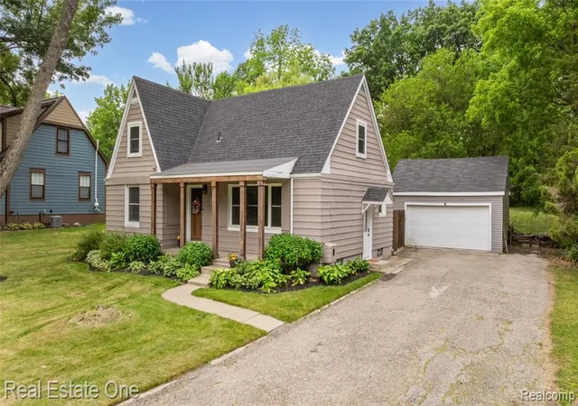 Homes for sale in Auburn Hills, MI | 2275 Richwood Rd, Auburn Hills, MI 48326 | MLS# 61002378
