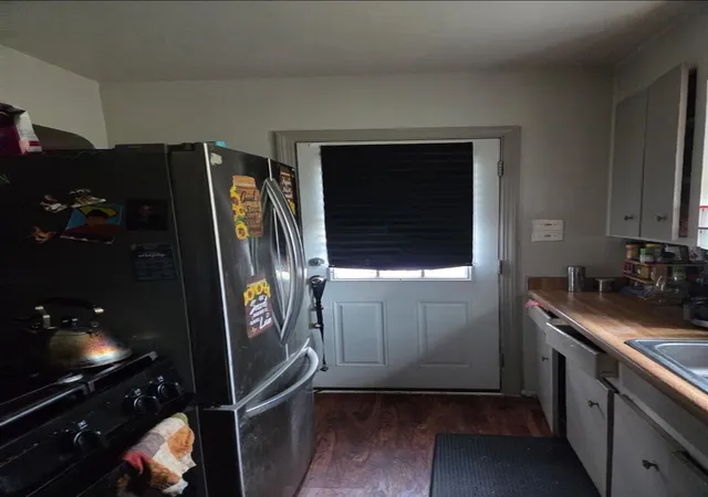 Photo 3 of Single family home for sale at 5328 S Inkster Rd, Westland, MI 48186 | MLS# 70552943 | Listing updated on 2026-09-17