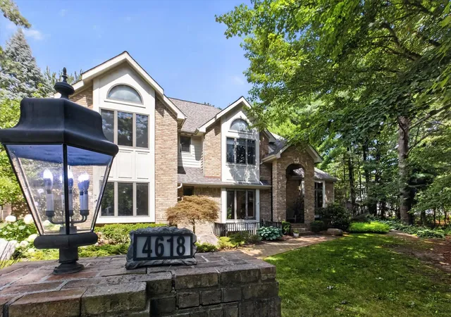 Photo 3 of Single family home for sale at 4618 Wild Pine Ct, Midland, MI 48642 | MLS# 50219025 | Listing updated on 2026-10-09