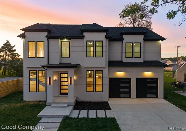 1st image of 1228 W Windemere Ave, Royal Oak, MI 48073 | MLS# 61016261