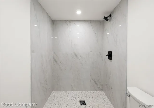 93rd image of 1228 W Windemere Ave, Royal Oak, MI 48073 | MLS# 61016261