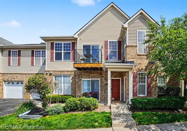 2nd image of 10217 Crossview Trail, Howell, MI 48855 6327 | MLS# 61007427